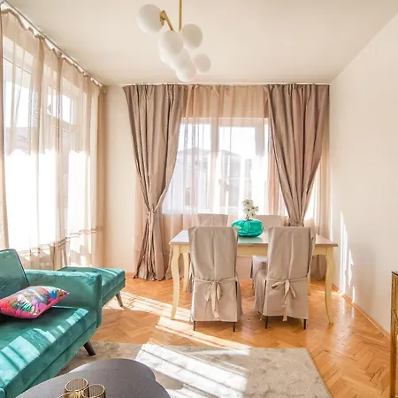 Апартамент Stylish Gem Next To Vassil Levski Monument